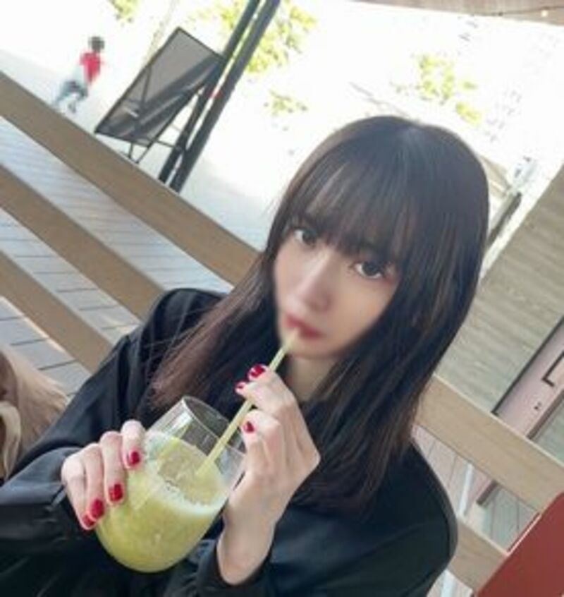 FC精品无码PPV_晒し学費が払えず生活に苦しむスタイル抜群の女子大生海报剧照