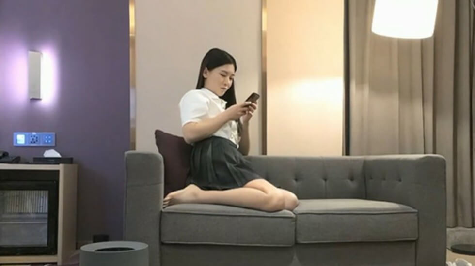 JNH-712 探花系列-酒店约操短裙妹子